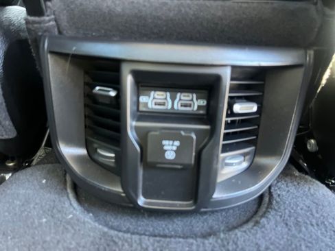 Used 2024 RAM 2500 Laramie AWD/4WD image 41