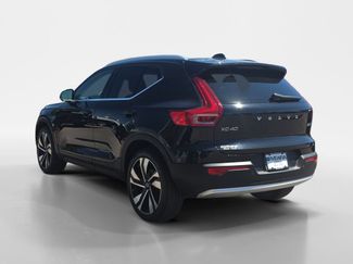 Used 2023 Volvo XC40 B5 Ultimate w/ Climate Package AWD/4WD video 3