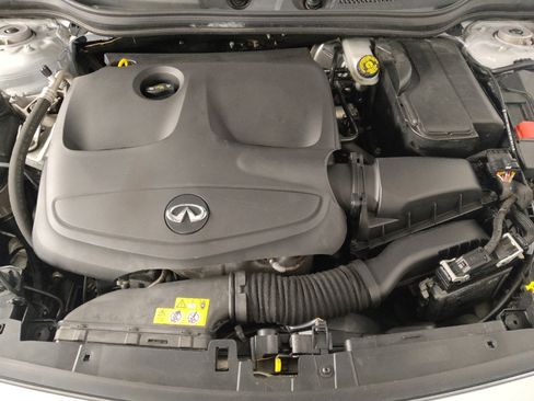 Used 2017 INFINITI QX30 Sport FWD image 30