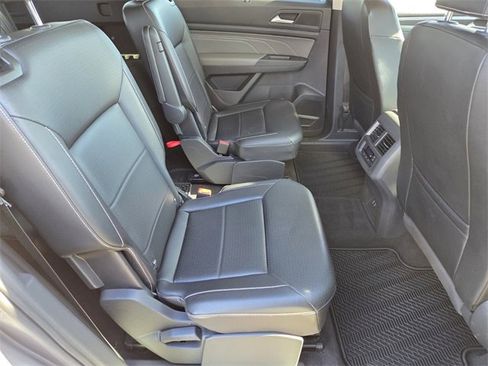 Used 2022 Volkswagen Atlas SE image 15