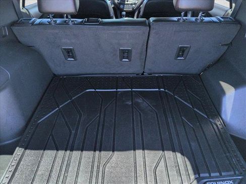 Certified 2024 Chevrolet Equinox RS FWD image 10