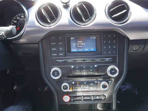 Used 2017 Ford Mustang GT RWD image 28