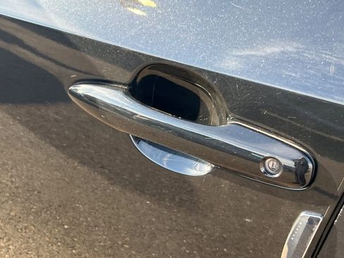 Used 2022 Toyota Corolla LE image 7