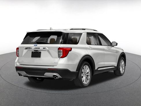 Used 2023 Ford Explorer Limited RWD image 2