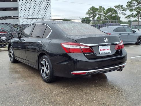 Used 2017 Honda Accord LX image 3