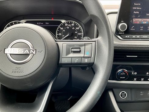 Certified 2023 Nissan Rogue SV FWD image 20
