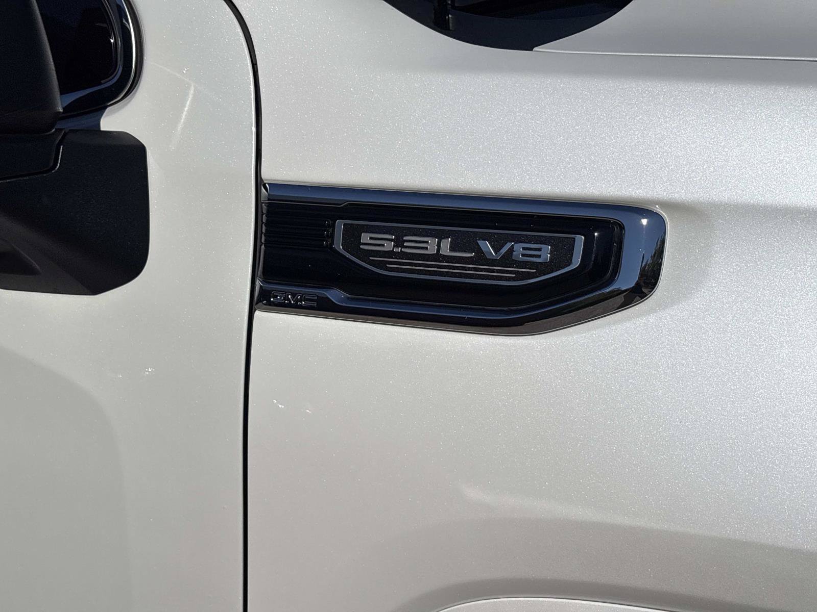 Used 2023 GMC Sierra 1500 Denali w/ Denali Reserve Package AWD/4WD image 11