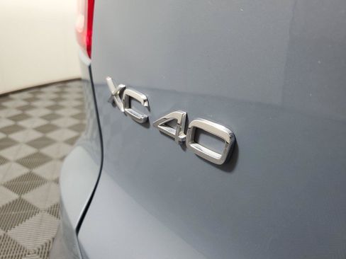 Used 2023 Volvo XC40 B5 Plus w/ Protection Package Premier AWD/4WD image 8