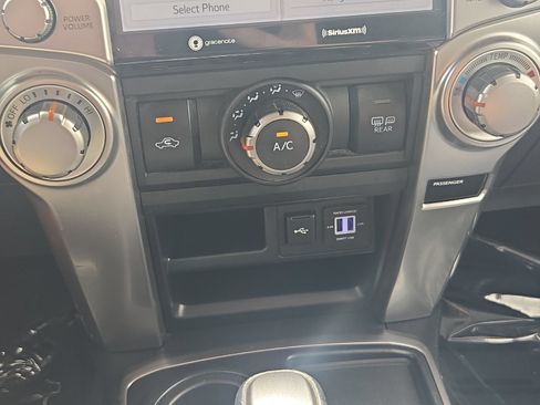 Used 2022 Toyota 4Runner SR5 RWD image 18