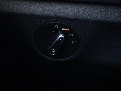 New 2026 Volkswagen Jetta SE image 13