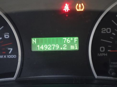 Used 2006 Ford Explorer XLT AWD/4WD image 32