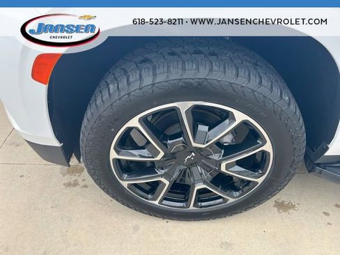 Used 2021 Chevrolet Tahoe RST image 32
