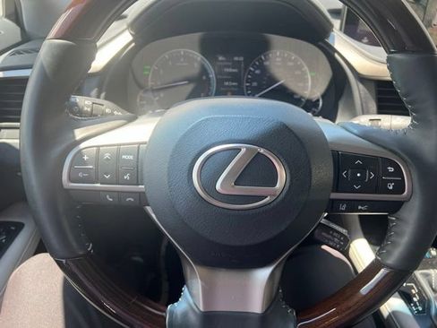 Used 2018 Lexus RX 350 AWD w/ Premium Package image 18