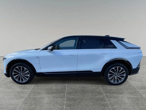 New 2026 Cadillac Lyriq Sport image 2