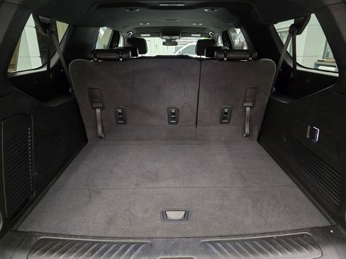 Used 2023 Chevrolet Suburban LT image 43