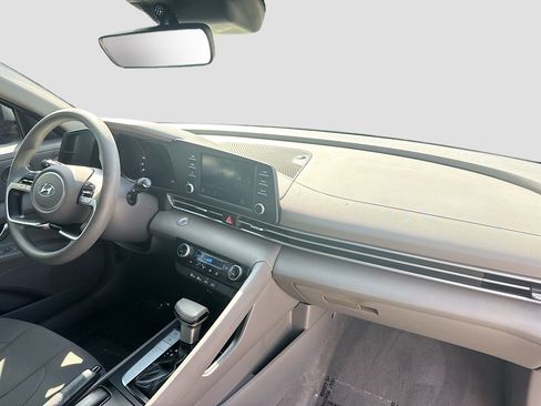 Used 2021 Hyundai Elantra SEL FWD image 29