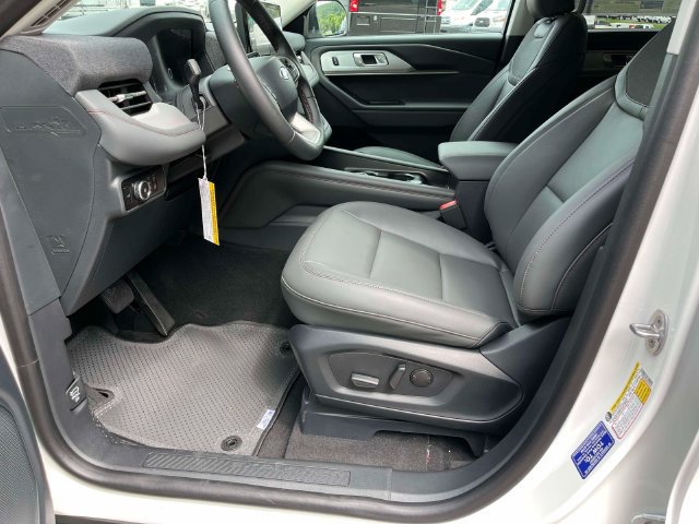 New 2026 Ford Explorer Active w/ Active Comfort Package RWD image 24