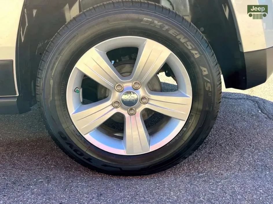 Used 2012 Jeep Patriot Latitude FWD image 23
