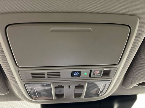 Used 2018 Honda Accord Touring image 26