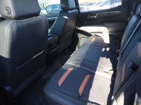 Certified 2024 GMC Sierra 1500 AT4 image 12