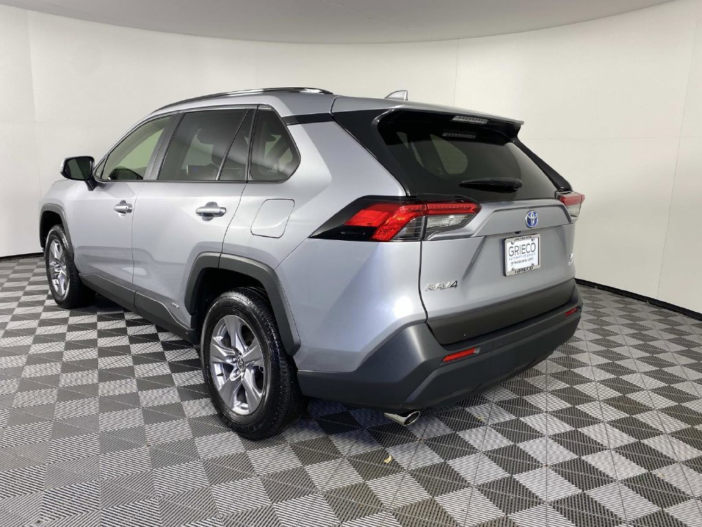 Used 2023 Toyota RAV4 XLE w/ Convenience Package AWD/4WD image 6