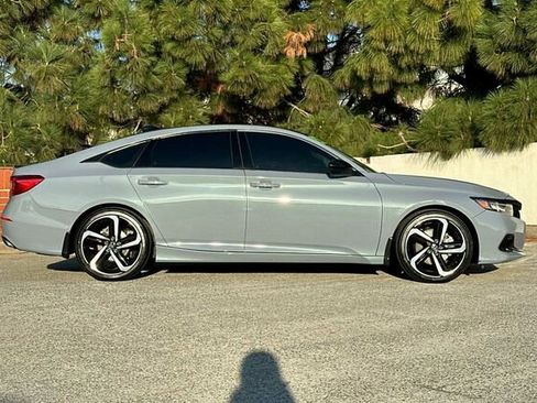 Used 2022 Honda Accord Sport Special Edition image 3