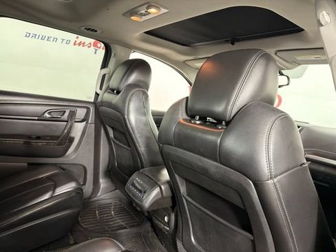 Used 2013 GMC Acadia SLT AWD/4WD image 19