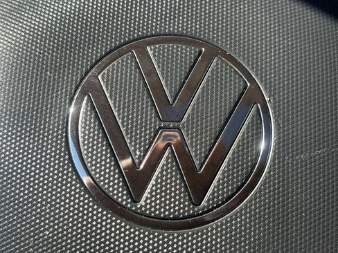 Used 2024 Volkswagen Jetta SE w/ Panoramic Sunroof Package image 30