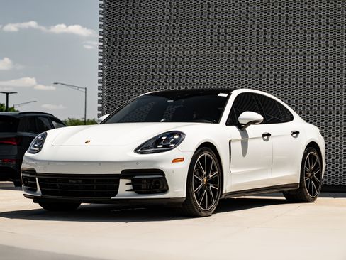 Used 2018 Porsche Panamera 4S AWD/4WD image 7
