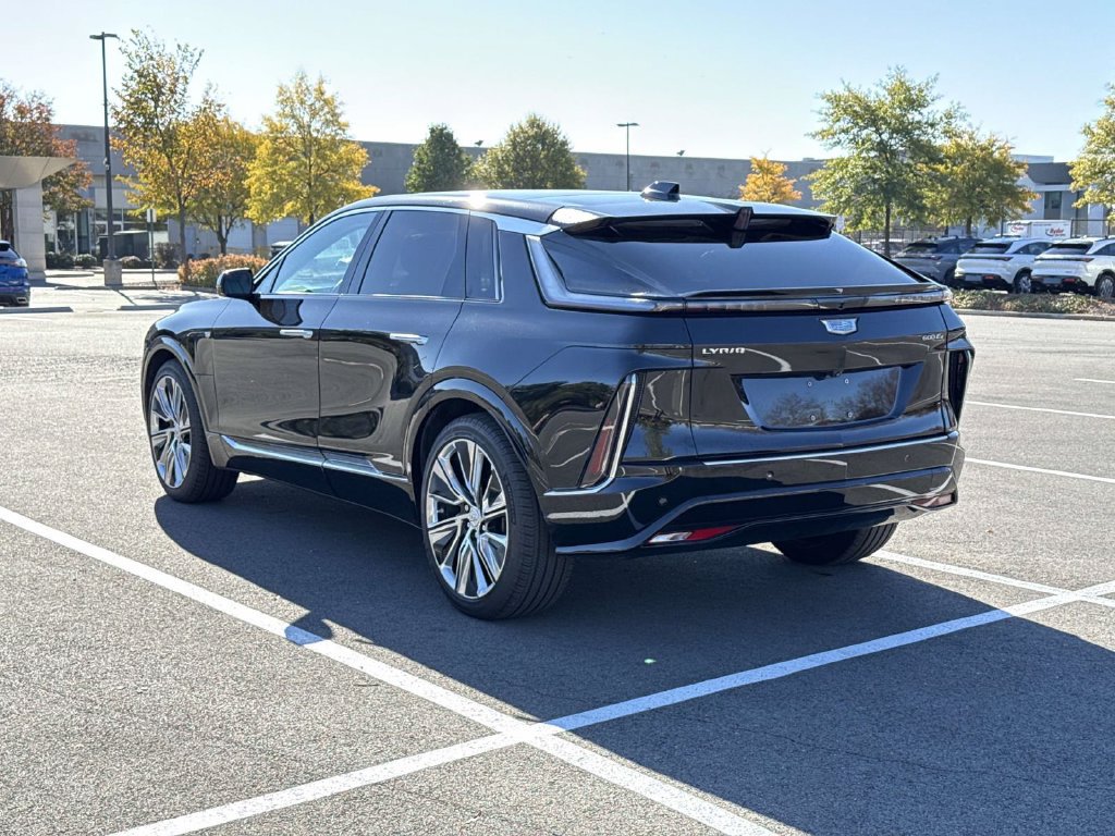 Used 2024 Cadillac Lyriq Luxury w/ Nappa Leather Package AWD/4WD image 21