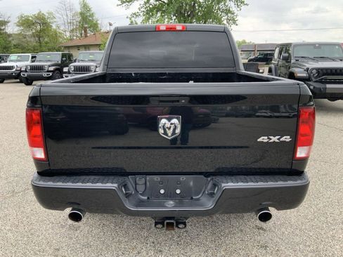 Used 2017 RAM 1500 Express AWD/4WD image 7