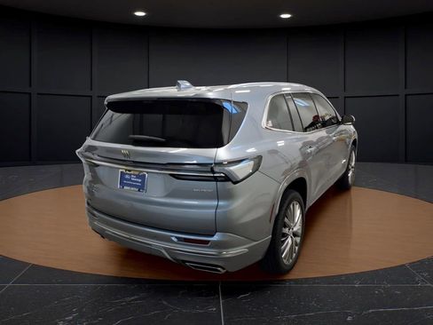 Used 2025 Buick Enclave Avenir w/ Super Cruise Package AWD/4WD image 6