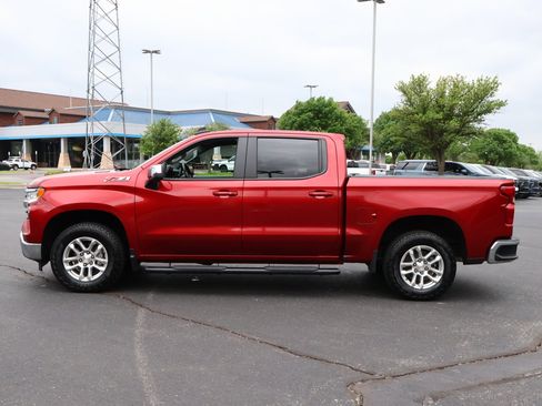 Used 2023 Chevrolet Silverado 1500 LT AWD/4WD image 33