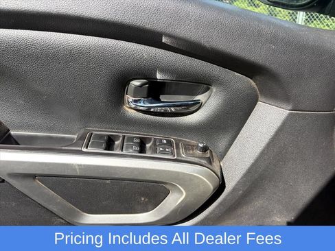 Used 2019 Nissan Titan SV AWD/4WD image 13