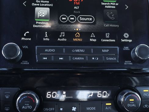 Used 2021 Nissan Titan PRO-4X w/ Pro-4x Convenience Package image 37