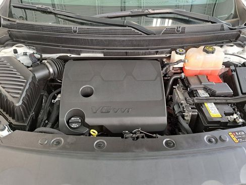 Used 2023 Buick Enclave Essence image 36