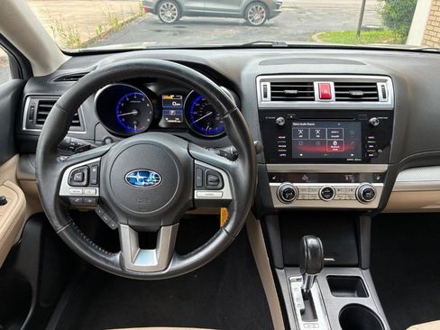 Used 2017 Subaru Legacy 2.5i Premium w/ Moonroof Package AWD/4WD image 24