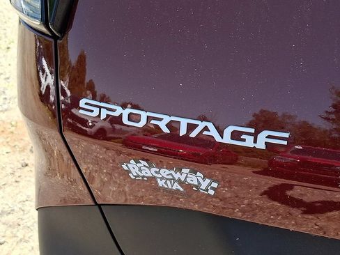 Used 2024 Kia Sportage X-Line w/ X-Line Premium Package AWD/4WD image 30