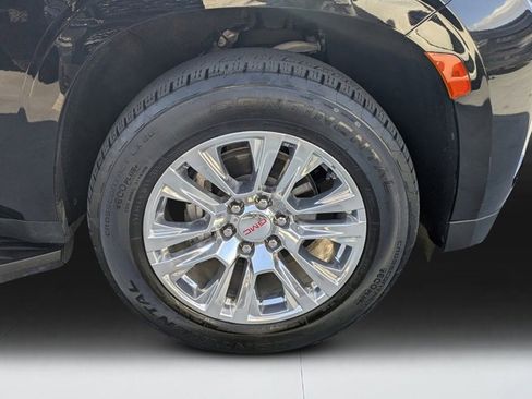 Used 2024 GMC Yukon XL Denali image 9