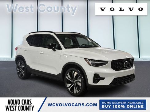 New 2026 Volvo XC40 B5 Ultra w/ Climate Package image 1