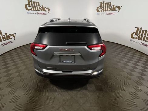 Used 2023 GMC Terrain SLT w/ Infotainment Package II AWD/4WD image 7