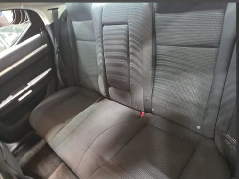Used 2010 Dodge Charger SXT RWD image 19