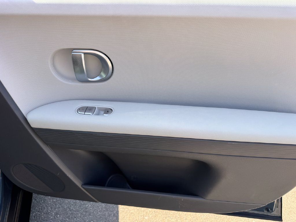 Certified 2024 Hyundai Ioniq 5 SEL RWD image 11
