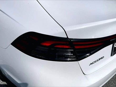 Used 2023 Honda Accord EX image 41
