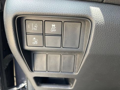 Used 2018 Honda CR-V EX image 16