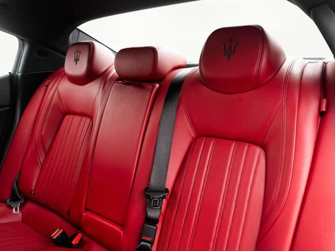 Used 2022 Maserati Ghibli Modena Q4 image 31