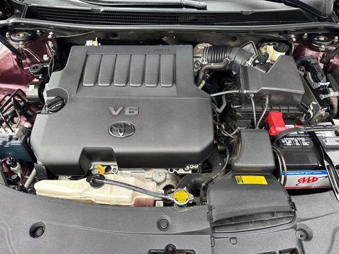 Used 2015 Toyota Avalon XLE Premium w/ Preferred Accessory Package FWD image 8
