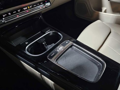 Certified 2026 Mercedes-Benz CLA 250 4MATIC image 28