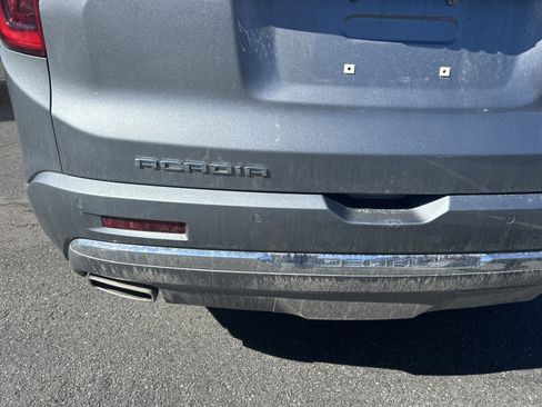 Certified 2023 GMC Acadia Denali w/ Trailering Package image 7