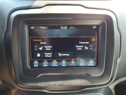 Used 2018 Jeep Renegade Trailhawk w/ Cold Weather Group II AWD/4WD image 8